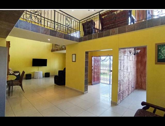 4 BEDROOM HOUSE FOR SALE IN STANGER MANOR